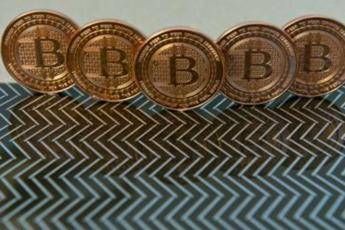 Bitcoin a picco: -30% in una settimana Bitcoin a picco: -30% in una settimana