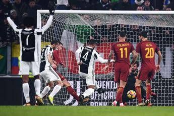 Napoli e Juve ridono, Milano piange Napoli e Juve ridono, Milano piange