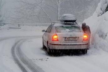 Cervinia isolata, 10mila turisti bloccati Cervinia isolata, 10mila turisti bloccati