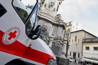 14enne ferito da petardo a Napoli 14enne ferito da petardo a Napoli