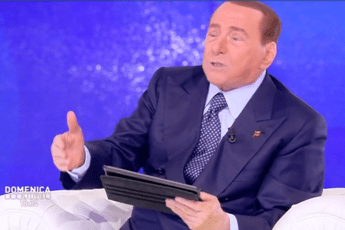 Berlusconi contro M5S: Più pericoloso dei post comunisti Berlusconi contro M5S: Più pericoloso dei post comunisti