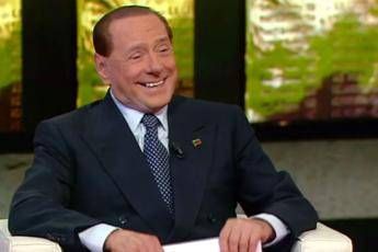 Berlusconi: Nella mia villa cresce l'erba del Viagra Berlusconi: Nella mia villa cresce l'erba del Viagra