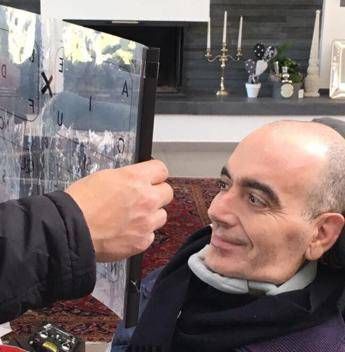 Il dono di Francesco, 'poeta' malato di Sla Il dono di Francesco, 'poeta' malato di Sla