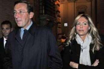 Riciclaggio, chiesto processo per Fini e i Tulliani Riciclaggio, chiesto processo per Fini e i Tulliani