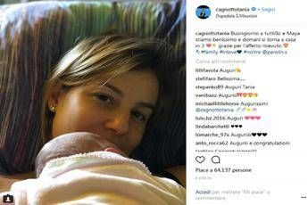 Tania Cagnotto e il primo selfie con Maya Tania Cagnotto e il primo selfie con Maya