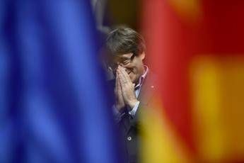 Corte spagnola sospende investitura Puigdemont Corte spagnola sospende investitura Puigdemont