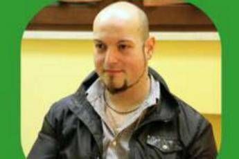 Luca sei un eroe, commenti choc sul Lupo di Macerata Luca sei un eroe, commenti choc sul Lupo di Macerata