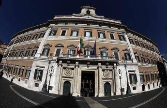 Da migranti a Flat tax, i nodi da scogliere Il testo della bozza Da migranti a Flat tax, i nodi da scogliere Il testo della bozza