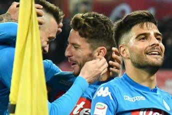 Il Napoli schianta la Lazio Il Napoli schianta la Lazio