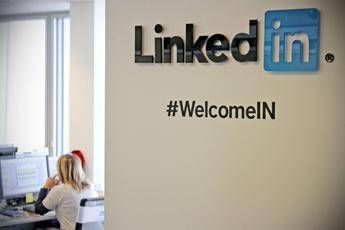 Linkedin, Intesa Sanpaolo annuncio più gettonato Linkedin, Intesa Sanpaolo annuncio più gettonato