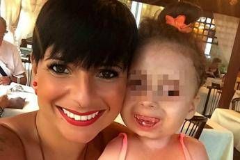 Addio piccola Bea, la bimba di pietra Addio piccola Bea, la bimba di pietra