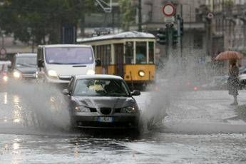 Tempesta e svolta Tempesta e svolta
