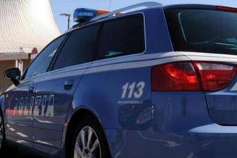 Incendio in caserma, muore poliziotto Incendio in caserma, muore poliziotto