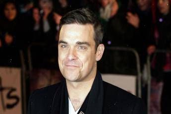 Robbie Williams: Ho una malattia nella testa che vuole uccidermi Robbie Williams: Ho una malattia nella testa che vuole uccidermi