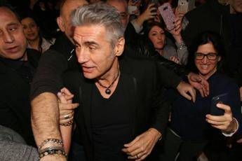 Ligabue: Mi prendo una pausa Ligabue: Mi prendo una pausa