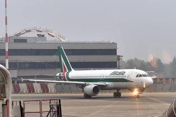 Alitalia, cancellati 130 voli Alitalia, cancellati 130 voli
