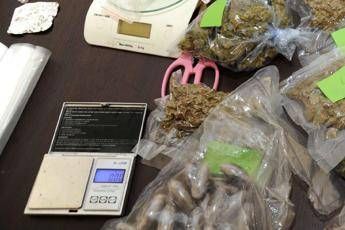 Vendeva 'caramelle' di marijuana Vendeva 'caramelle' di marijuana