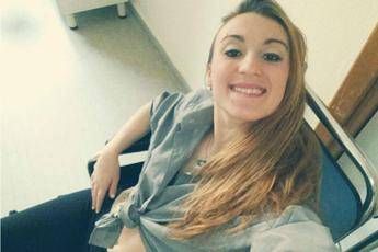 Crepa, maiale: rabbia contro l'assassino di Lauretta Crepa, maiale: rabbia contro l'assassino di Lauretta
