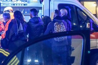 Roma, si sente male e l'auto prende fuoco Roma, si sente male e l'auto prende fuoco