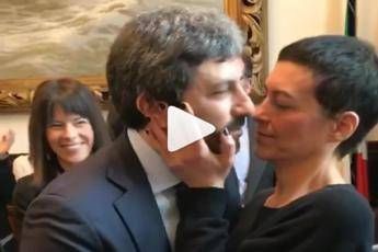 Fico presidente e il bacio con Yvonne Fico presidente e il bacio con Yvonne