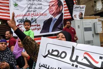 Egitto al voto, Al Sisi vince con il 97% delle preferenze Egitto al voto, Al Sisi vince con il 97% delle preferenze