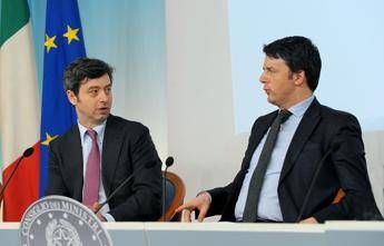 Orlando contro Renzi: Lasci lavorare Martina o ritiri dimissioni Orlando contro Renzi: Lasci lavorare Martina o ritiri dimissioni