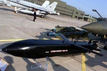 Bombardieri e tornado, le armi del raid Bombardieri e tornado, le armi del raid