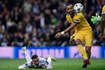 Bullo e coatto, ira social su Benatia Bullo e coatto, ira social su Benatia
