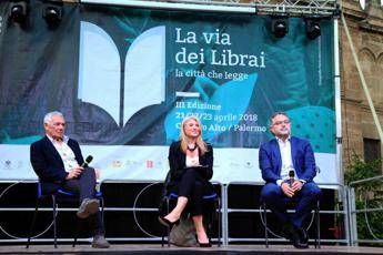 Boom di visitatori per 'La Via dei Librai' Boom di visitatori per 'La Via dei Librai'