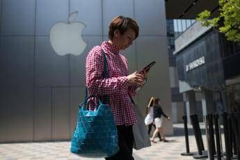 Arriva l'iPhone 'low cost' Arriva l'iPhone 'low cost'