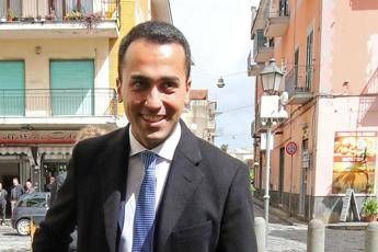 La ragazza della foto in barca con Di Maio? E' solo un'amica La ragazza della foto in barca con Di Maio? E' solo un'amica