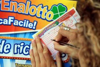 Superenalotto, centrato il '6' da 51 milioni Superenalotto, centrato il '6' da 51 milioni