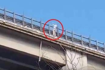 Domenica di follia sul viadotto Domenica di follia sul viadotto
