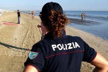 Napoli, cadavere di donna in mare Napoli, cadavere di donna in mare