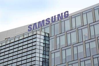 'iPhone copiato', Samsung dovrà risarcire Apple 'iPhone copiato', Samsung dovrà risarcire Apple