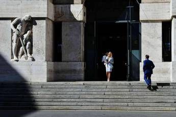 Borse europee chiudono in rosso, a Piazza Affari tonfo Pirelli Borse europee chiudono in rosso, a Piazza Affari tonfo Pirelli