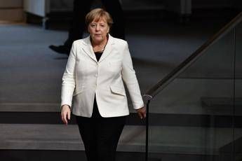Merkel a Conte: Forti legami tra Italia e Germania Merkel a Conte: Forti legami tra Italia e Germania