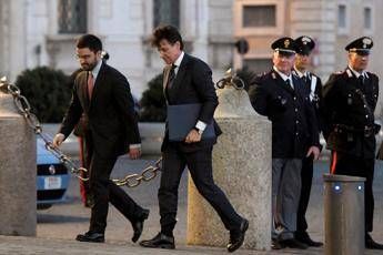 Fidatevi di noi, la promessa di Conte Fidatevi di noi, la promessa di Conte