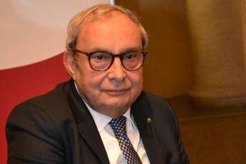 Bono, l'ultimo dei boiardi che guarda a nuove sfide Bono, l'ultimo dei boiardi che guarda a nuove sfide
