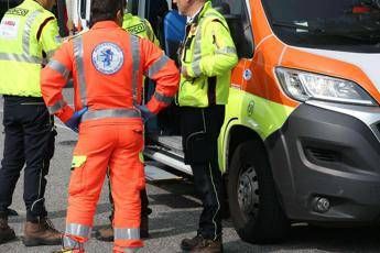 Tragedia ad Arezzo, turista cade da bici e muore Tragedia ad Arezzo, turista cade da bici e muore