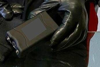 Presto pistole taser ai poliziotti Presto pistole taser ai poliziotti