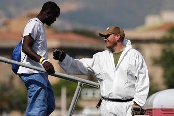 Migranti, crollano gli arrivi Migranti, crollano gli arrivi