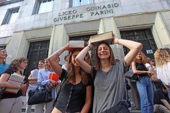 Via la tesina dall'esame di Maturità Via la tesina dall'esame di Maturità