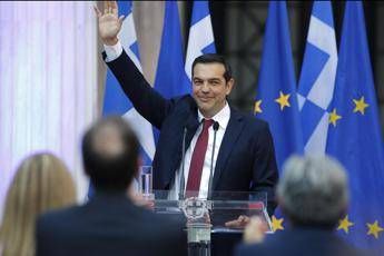 Addio Troika, la Grecia riparte Addio Troika, la Grecia riparte