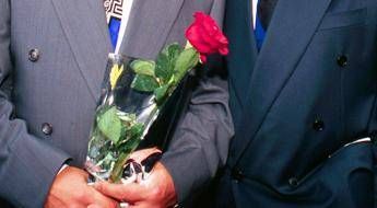 Prete gay si sposa con il compagno alle Canarie Prete gay si sposa con il compagno alle Canarie