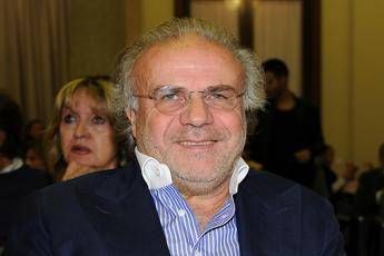 Jerry Calà sta col governo, Di Maio: Libidine Jerry Calà sta col governo, Di Maio: Libidine