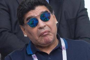La Fifa bacchetta Maradona La Fifa bacchetta Maradona