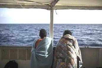 Migranti, anche la Germania dice sì Conte soddisfatto ma Praga lo gela Migranti, anche la Germania dice sì Conte soddisfatto ma Praga lo gela