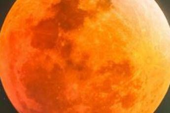 Eclissi parziale di Sole, poi esplode la Luna Rossa Eclissi parziale di Sole, poi esplode la Luna Rossa