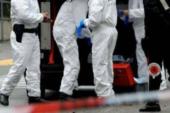 Uccide la compagna a martellate Uccide la compagna a martellate